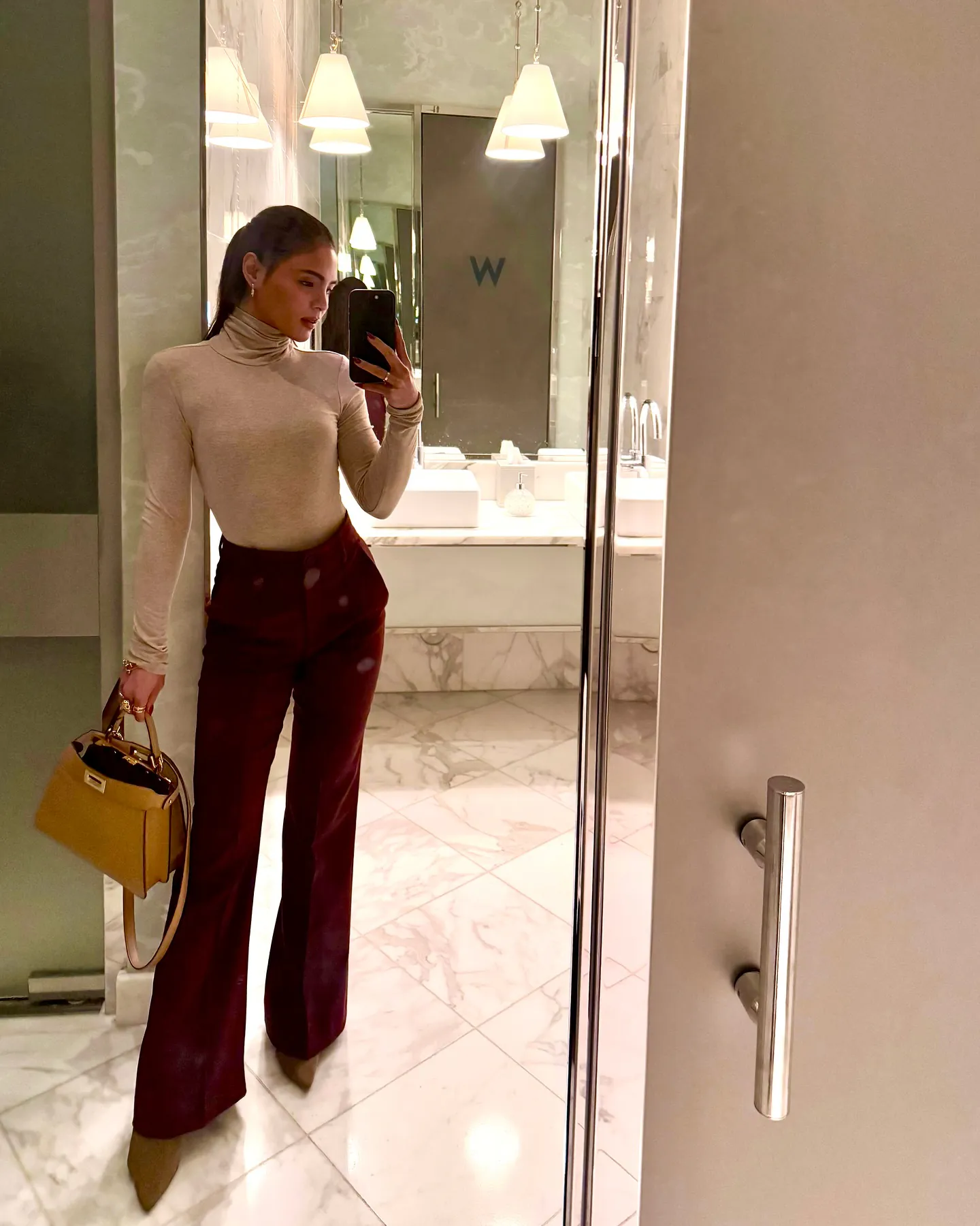Lovi Poe - lovi-poe-43.webp